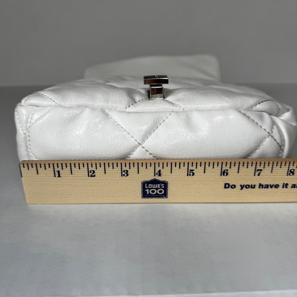 STEVE MADDEN BCookie Black/White Crossbody/Handbag/Quilted-Puffy/Faux Leather - Picture 9 of 14